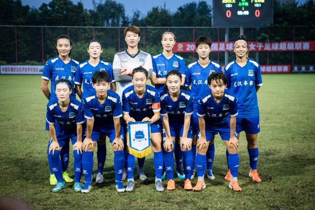1米94西班牙锋霸2500万加盟皇马，低调崛起的背后
